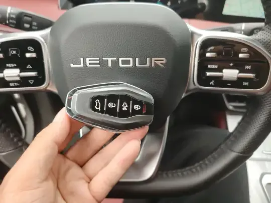 JETOUR X70 PLUS 2023 (5600 км)