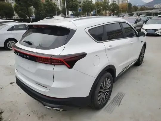 JETOUR X70 PLUS 2023 (5600 км)