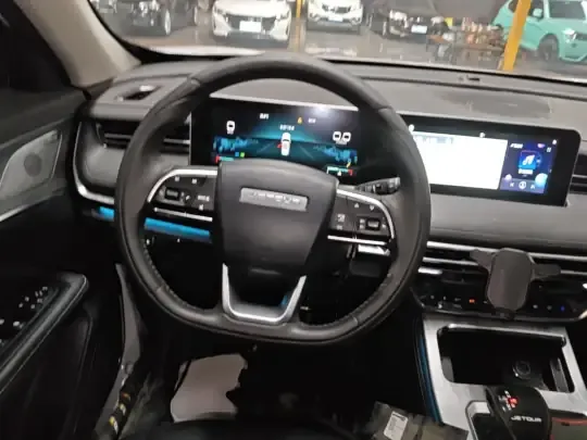 JETOUR X70 PLUS 2023 (29900 км)