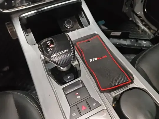 JETOUR X70 PLUS 2023 (29900 км)