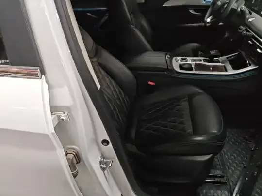 JETOUR X70 PLUS 2023 (29900 км)