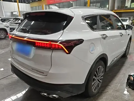 JETOUR X70 PLUS 2023 (29900 км)