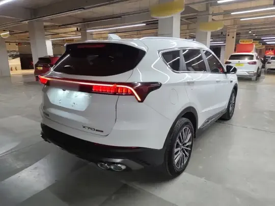 JETOUR X70 PLUS 2023 (57000 км)