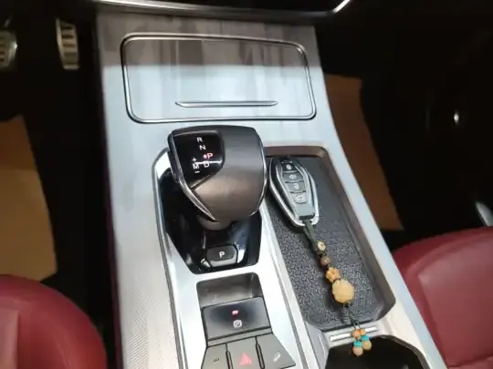 JETOUR X70 PLUS 2023 (57000 км)