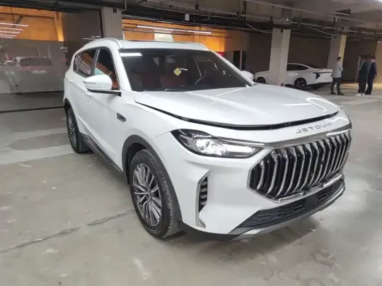 JETOUR X70 PLUS 2023 (57000 км)