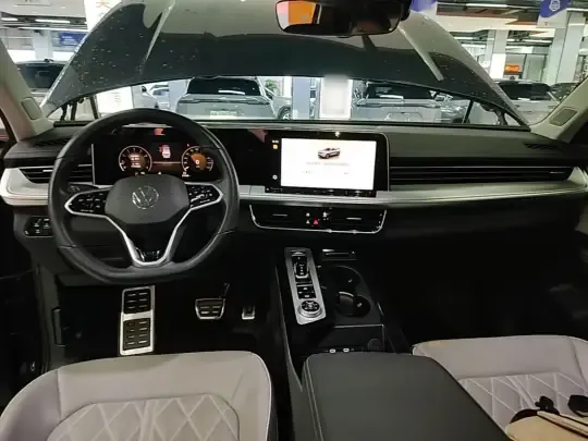 Volkswagen Tavendor 2023 (27000 км)