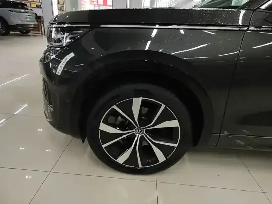 Volkswagen Tavendor 2023 (27000 км)