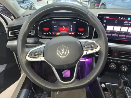 Volkswagen Sagitar 2023 (55400 км)