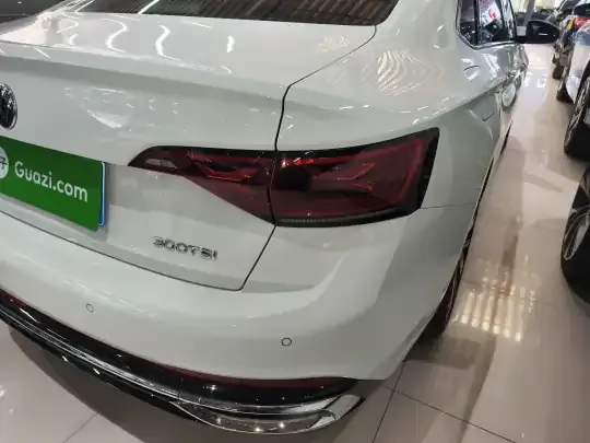 Volkswagen Sagitar 2023 (55400 км)