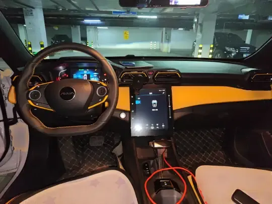 Dongfeng Aeolus Yixuan 2023 (11399 км)
