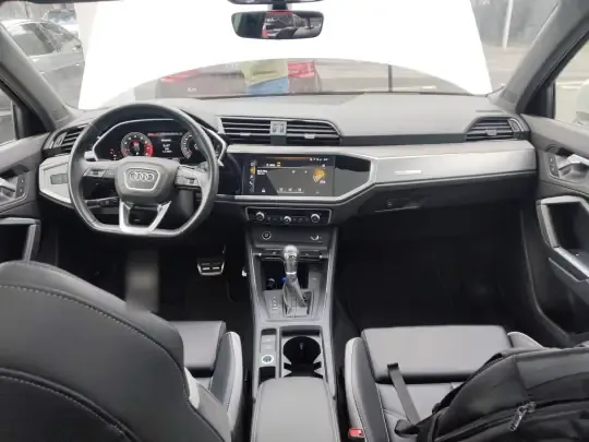 Audi Q3 2023 (41100 км)