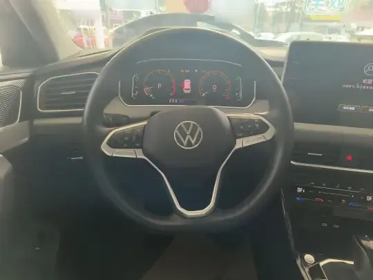 Volkswagen Tayron 2023 (76200 км)