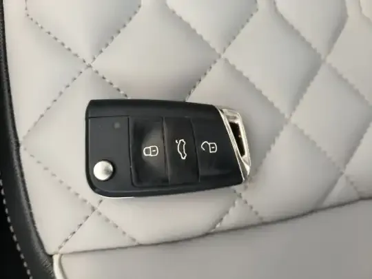 Volkswagen Tayron 2023 (76200 км)