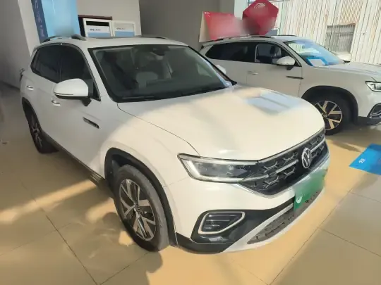 Volkswagen Tayron 2023 (76200 км)