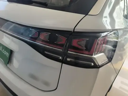Volkswagen Tayron 2023 (76200 км)