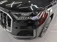 Audi Q7 2023 (43300 км)