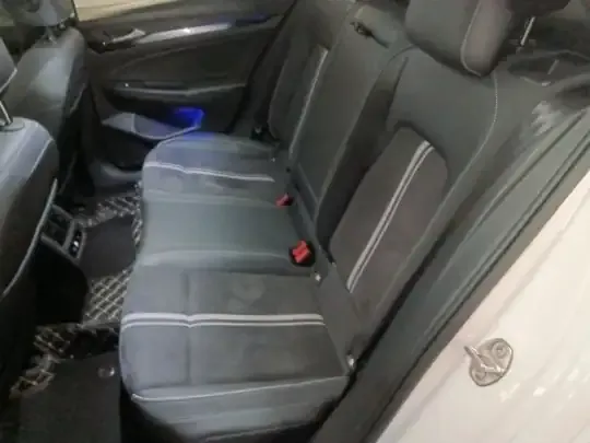 Volkswagen Golf 2023 (63000 км)