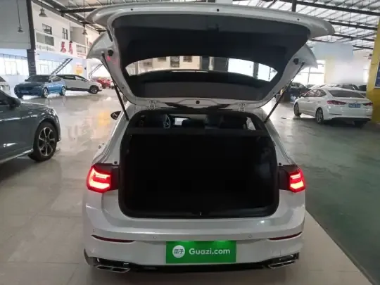 Volkswagen Golf 2023 (63000 км)