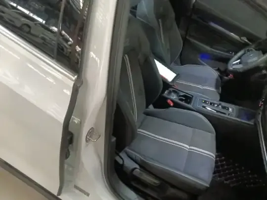 Volkswagen Golf 2023 (63000 км)