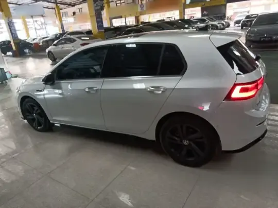 Volkswagen Golf 2023 (63000 км)