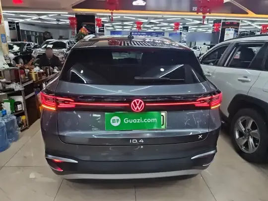 Volkswagen ID,4 X 2023 (29900 км)