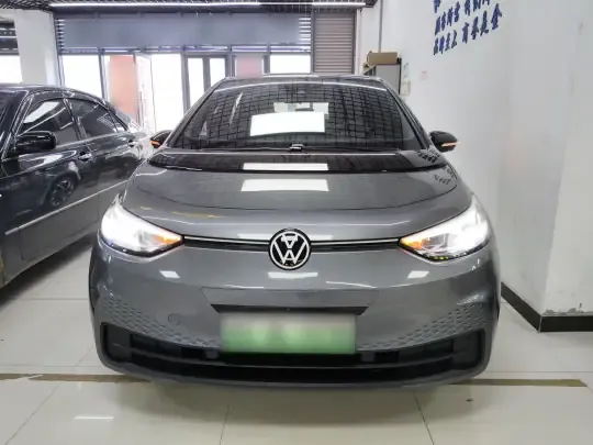 Volkswagen ID,3 2023 (68900 км)