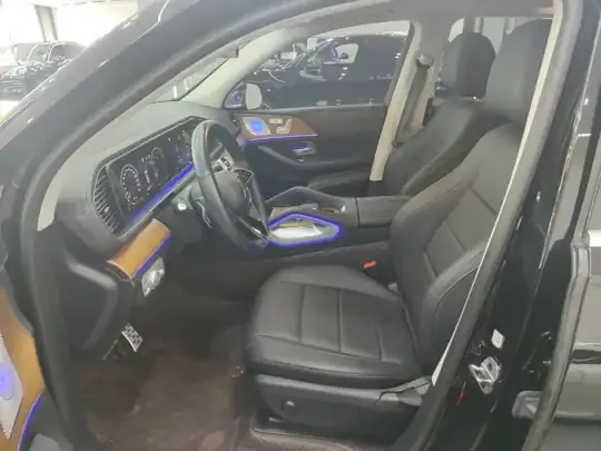 Mercedes-Benz GLE 2023 (31800 км)