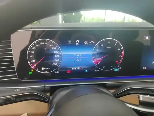 Mercedes-Benz GLE 2023 (31800 км)