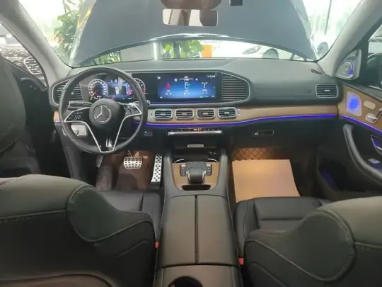 Mercedes-Benz GLE 2023 (31800 км)