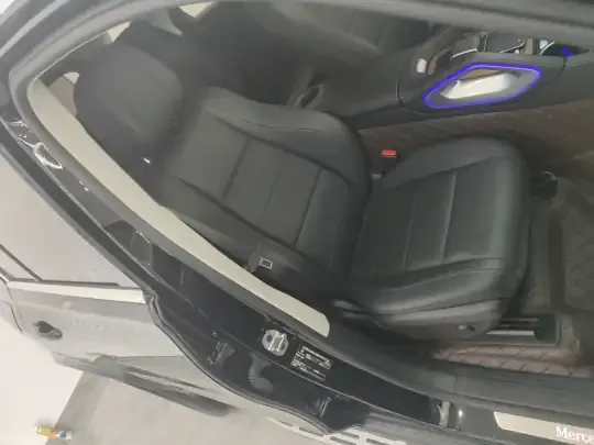 Mercedes-Benz GLE 2023 (31800 км)