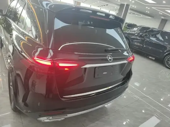 Mercedes-Benz GLE 2023 (31800 км)