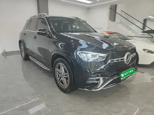 Mercedes-Benz GLE 2023 (31800 км)