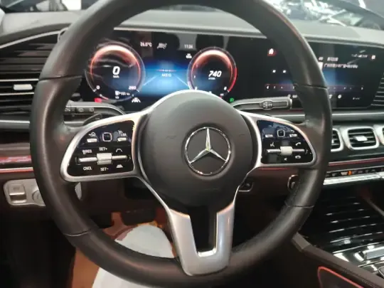 Mercedes-Benz GLE 2023 (44500 км)