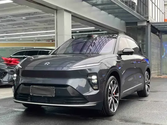 Nio ES8 2023 (66800 км)