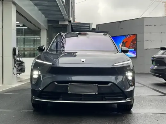 Nio ES8 2023 (66800 км)
