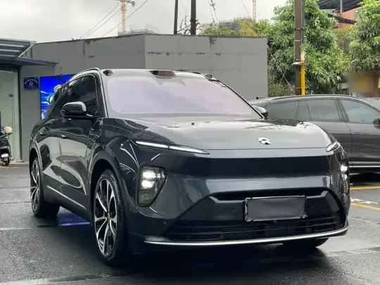 Nio ES8 2023 (66800 км)