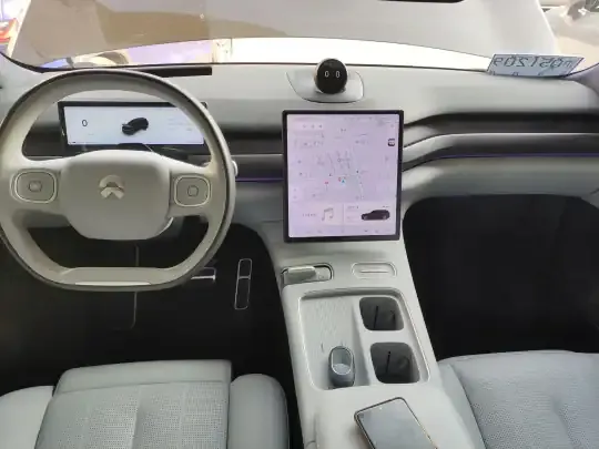 Nio ES8 2023 (60900 км)