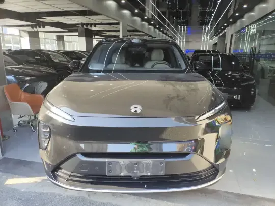 Nio ES8 2023 (60900 км)