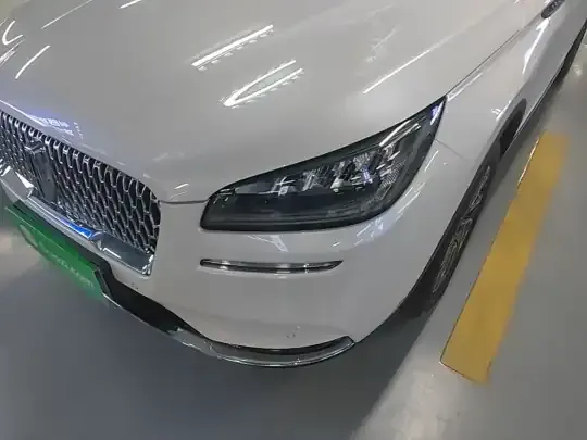 Lincoln Corsair 2022 (29700 км)