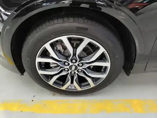 Cadillac XT5 2023 (52100 км)