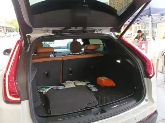Cadillac XT4 2023 (28200 км)