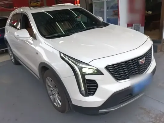 Cadillac XT4 2023 (28200 км)