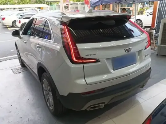Cadillac XT4 2023 (28200 км)
