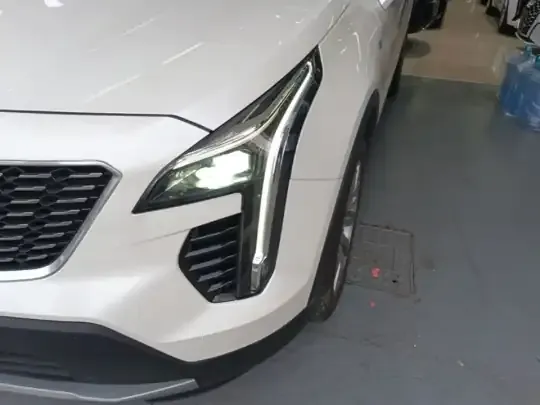 Cadillac XT4 2023 (28200 км)