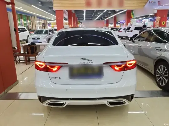 Jaguar XFL 2023 (26400 км)