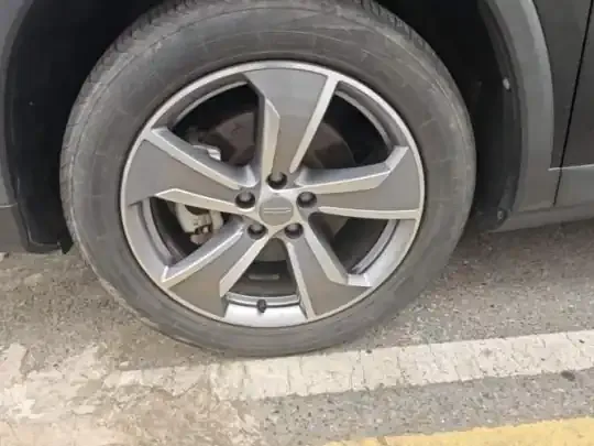 Geely Auto Haoyue L 2023 (28700 км)