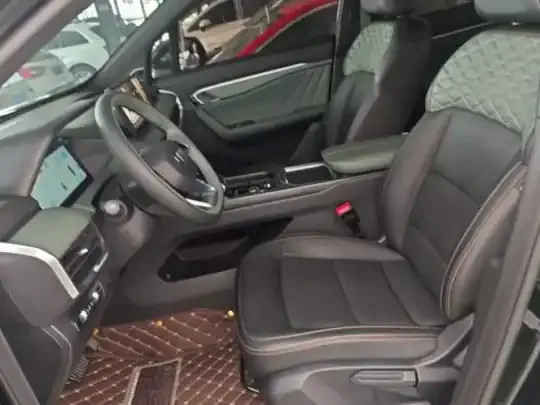 Geely Auto Haoyue L 2023 (28700 км)