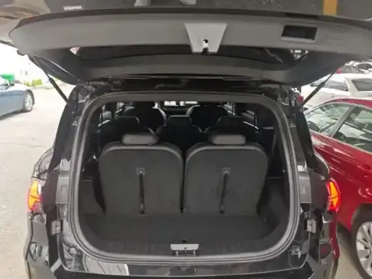 Geely Auto Haoyue L 2023 (28700 км)