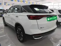 Bestune T77 2023 (16400 км)