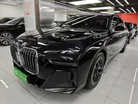 BMW 7 Series 2023 (35300 км)